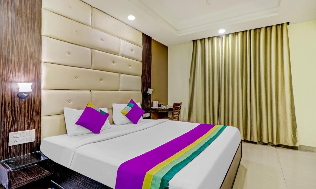Light House Agra By Park Tree Hotel Bagian luar foto