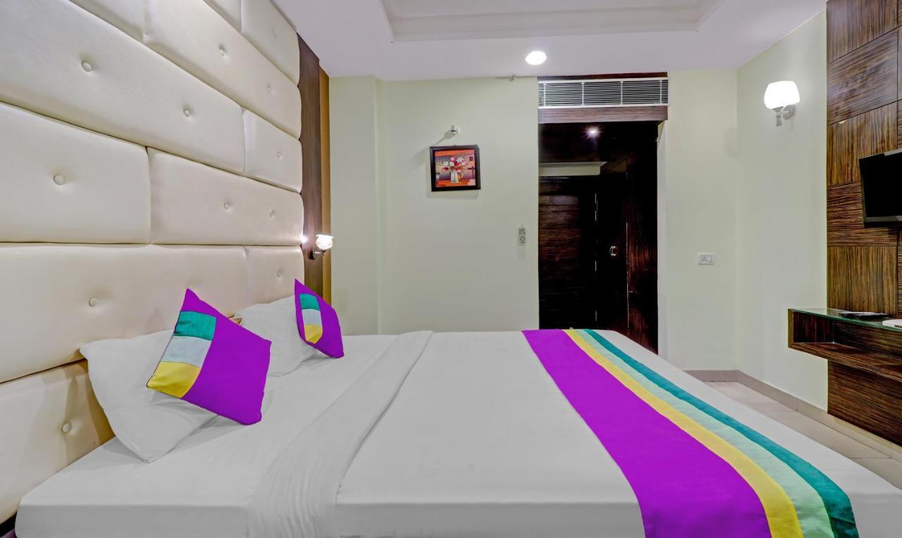 Light House Agra By Park Tree Hotel Bagian luar foto