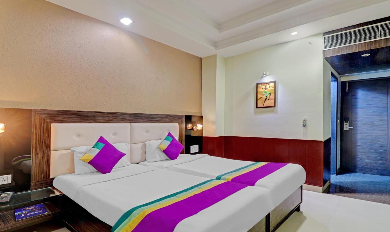 Light House Agra By Park Tree Hotel Bagian luar foto
