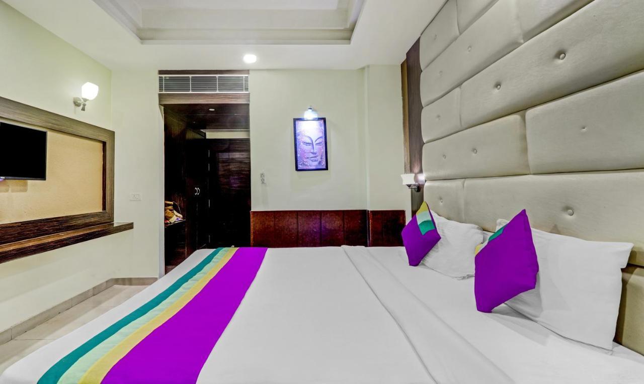 Light House Agra By Park Tree Hotel Bagian luar foto