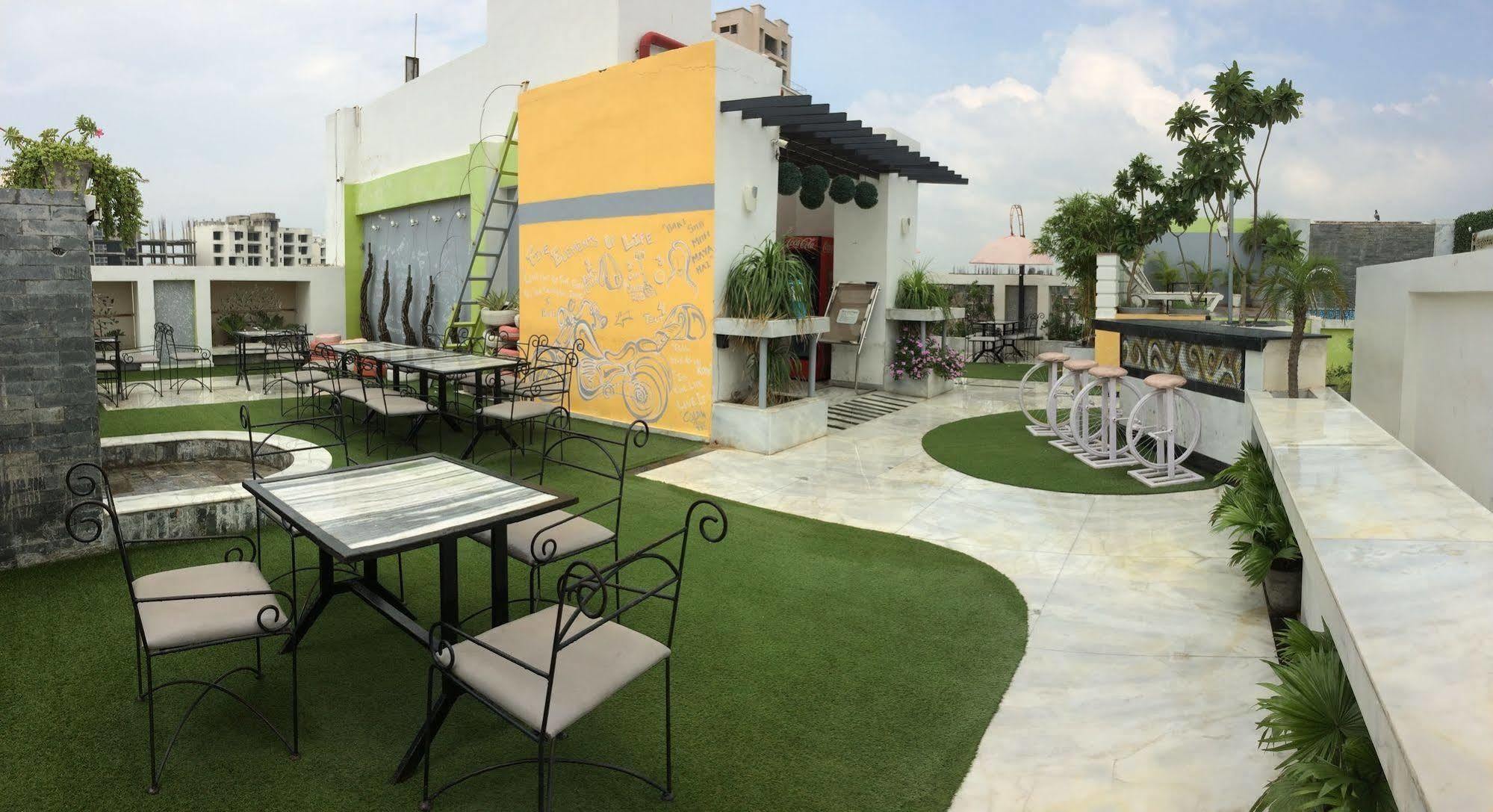 Light House Agra By Park Tree Hotel Bagian luar foto